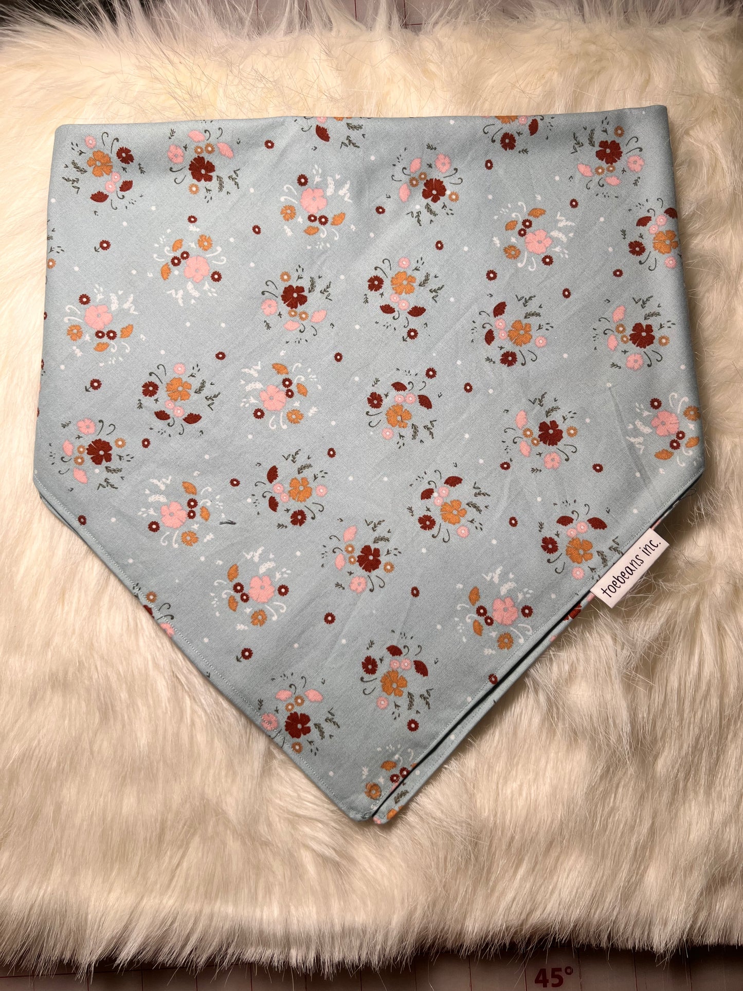 Roses are Red, Violets are Blue Bandana